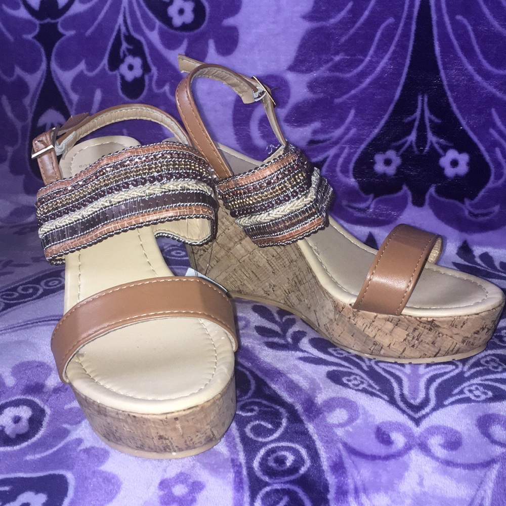 Wedge heels